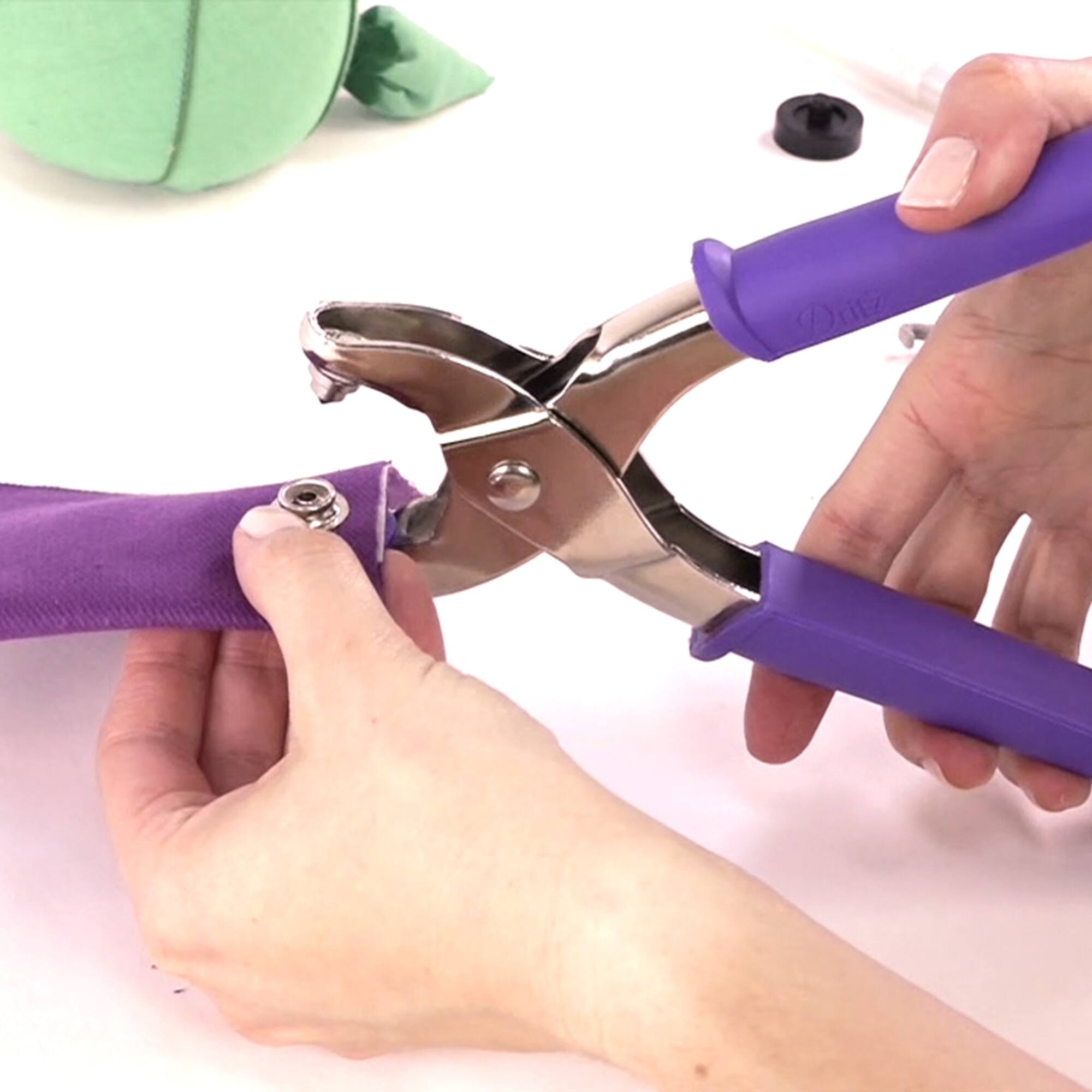 Dritz® Heavy Duty Snap Pliers